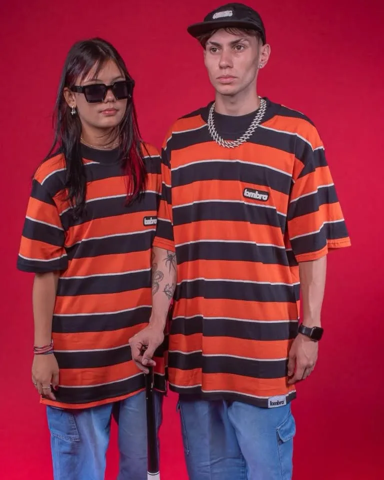 Camiseta listrada Pixain laranja e preta